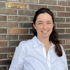 Portraitfoto von Carolin Eberle
